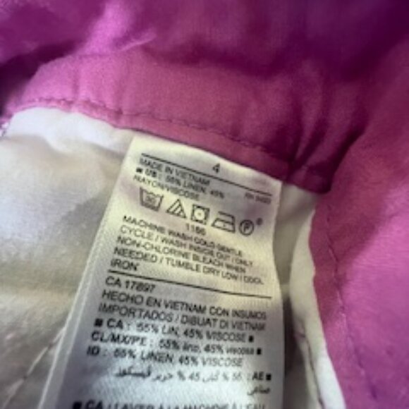 Old Navy Floral Women's Shorts (size 4) - Picture 4 of 5